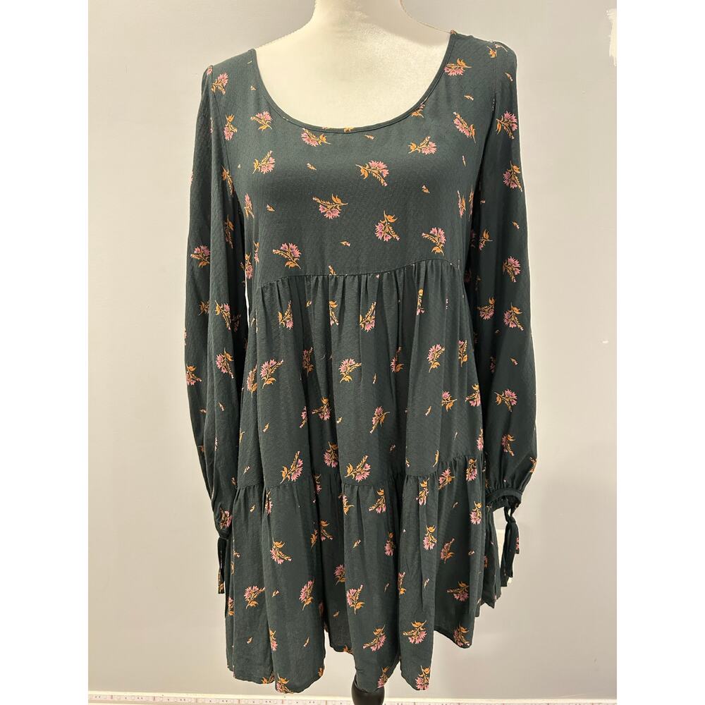 Urban Outfitters Mindy green and pink floral tiered fall babydoll mini dress Med